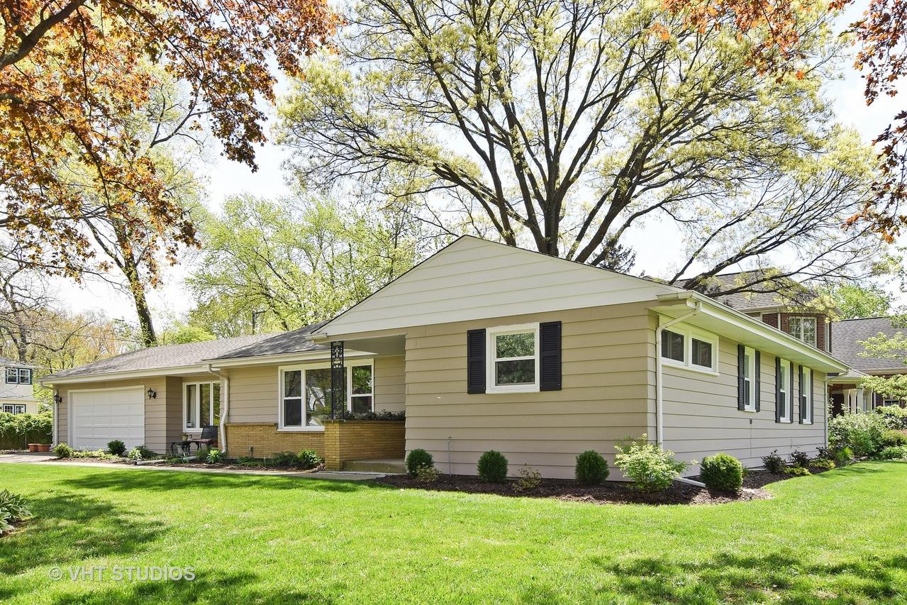 324 Arbor Ave., Wheaton, IL 60189