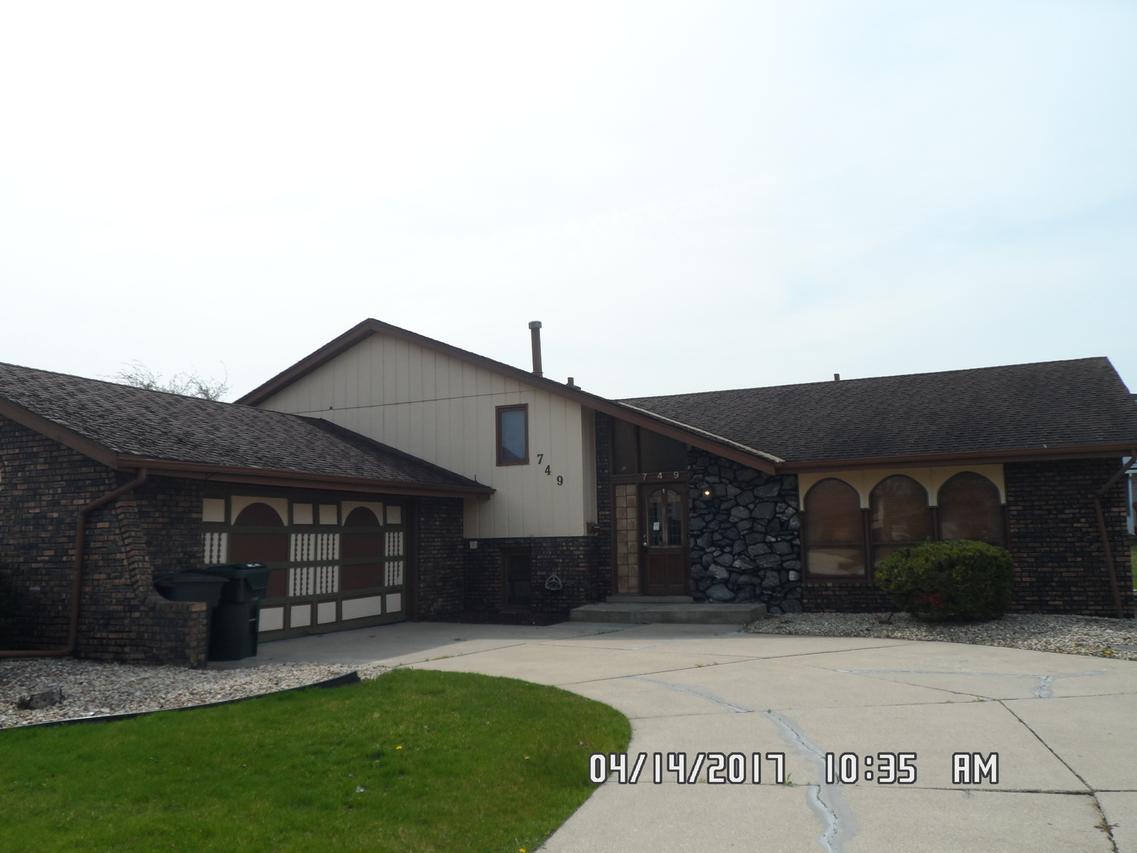 749 E 193rd Pl., Glenwood, IL 60425