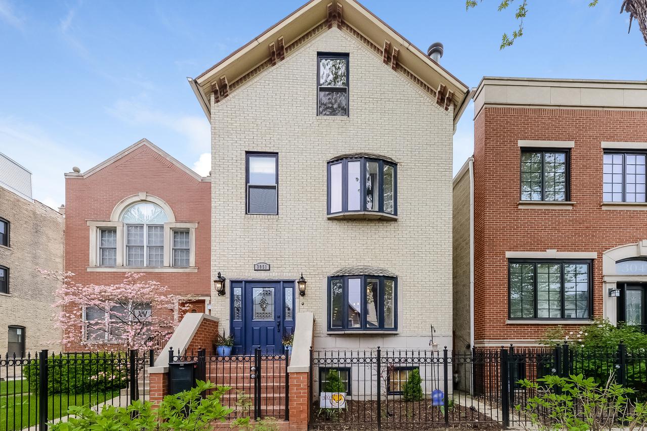 3051 N Southport Ave., Chicago, IL 60657