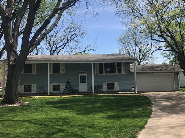702 E Woodland Dr., St. Joseph, IL 61873