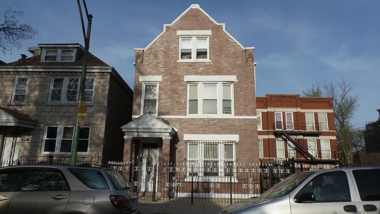 2349 S Homan Ave., Chicago, IL 60623