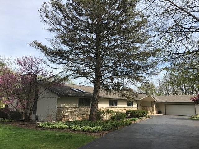 1043 Beau Brummel Ct., Sleepy Hollow, IL 60118