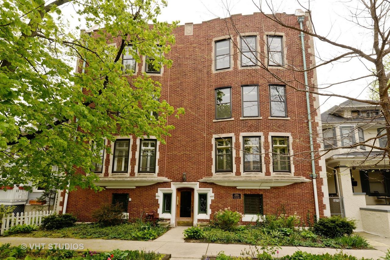 6607 N Newgard Ave. #2S, Chicago, IL 60626