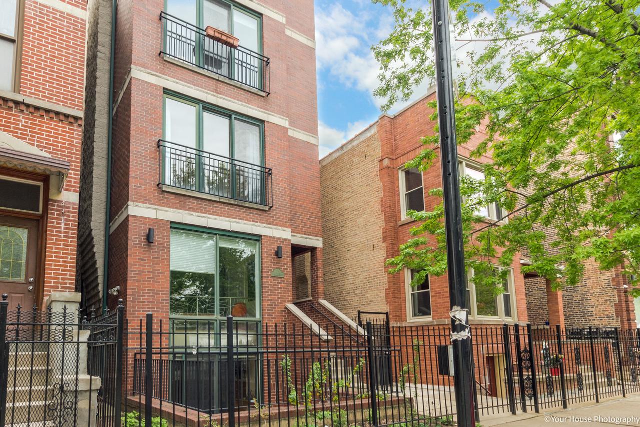 1006 N Wood St. #2, Chicago, IL 60622