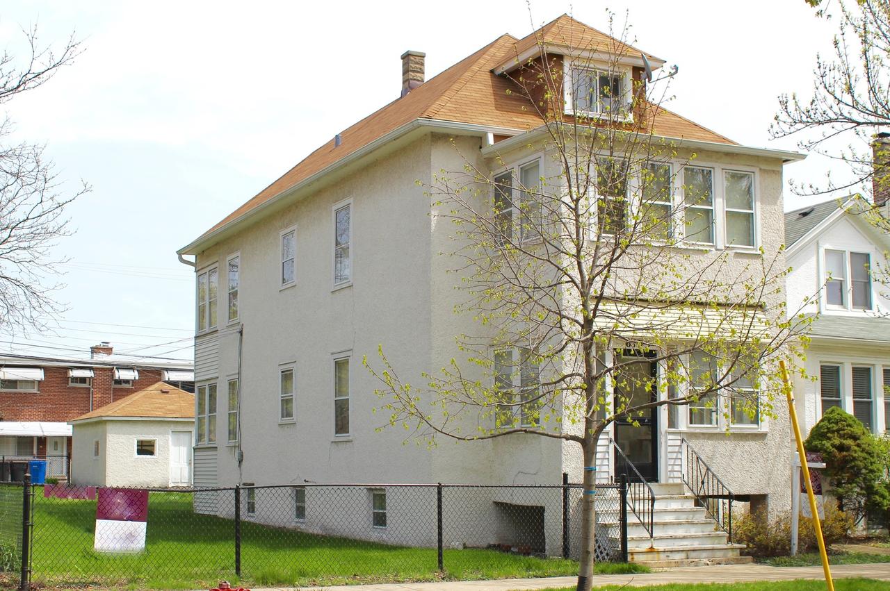 6135 N Wolcott Ave., Chicago, IL 60660