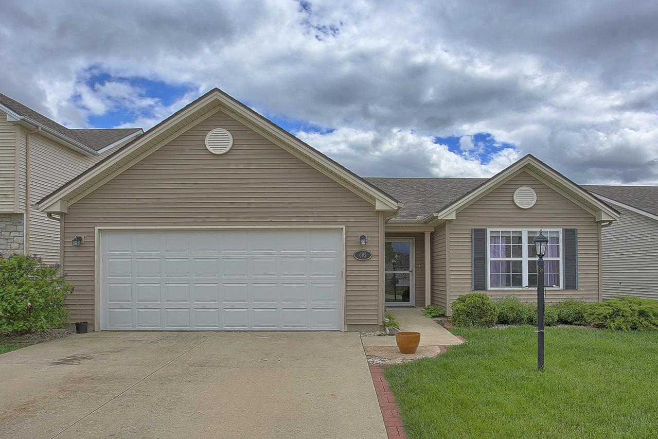 609 Yalow Dr., Champaign, IL 61822