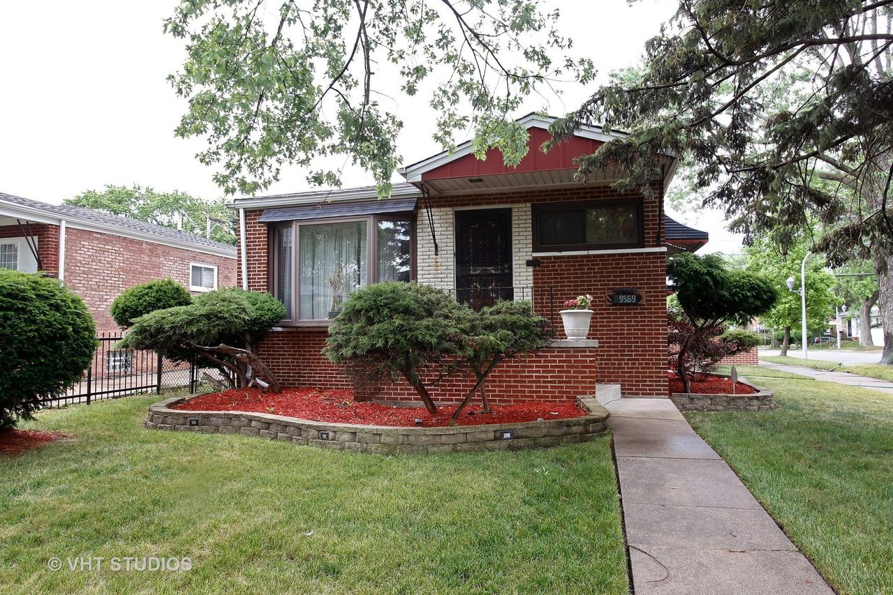 9569 S Sangamon St., Chicago, IL 60643