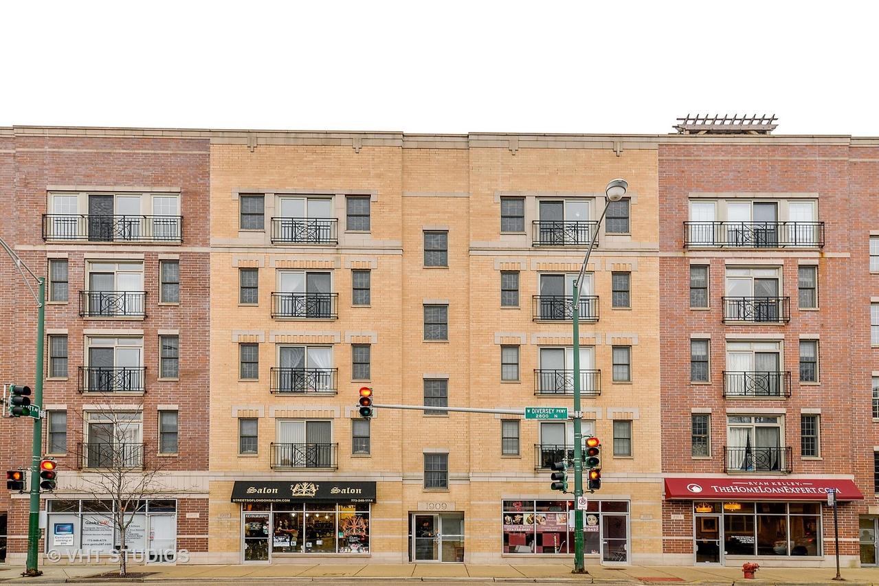 1909 W Diversey Pkwy. #501, Chicago, IL 60614