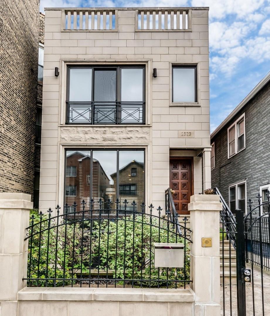 1523 W Superior St., Chicago, IL 60622