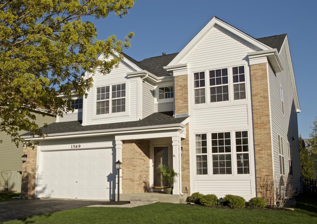 1569 Woodbury Cir., Gurnee, IL 60031