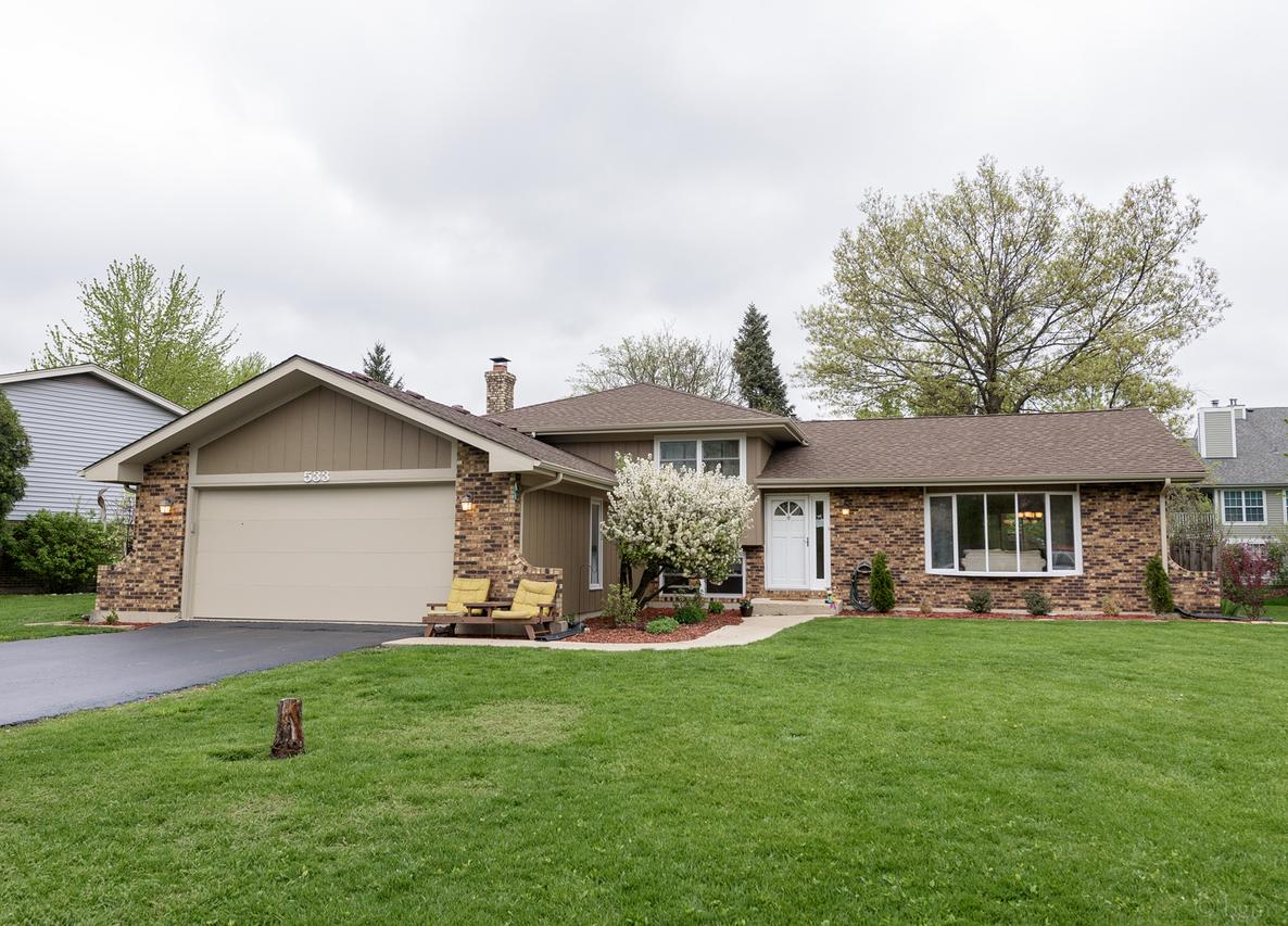 5S533 S Tartan Ln., Naperville, IL 60563