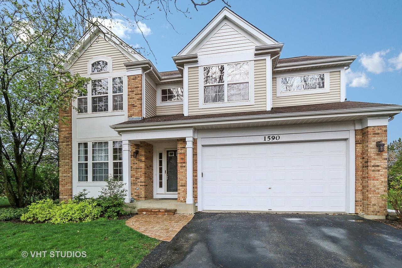 1590 Sage Ct., Gurnee, IL 60031