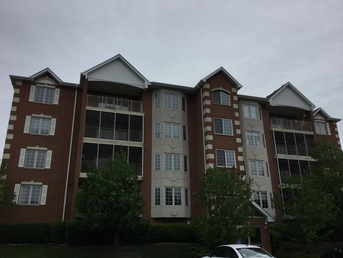 7722 Greenway Blvd. #1SE, Tinley Park, IL 60487