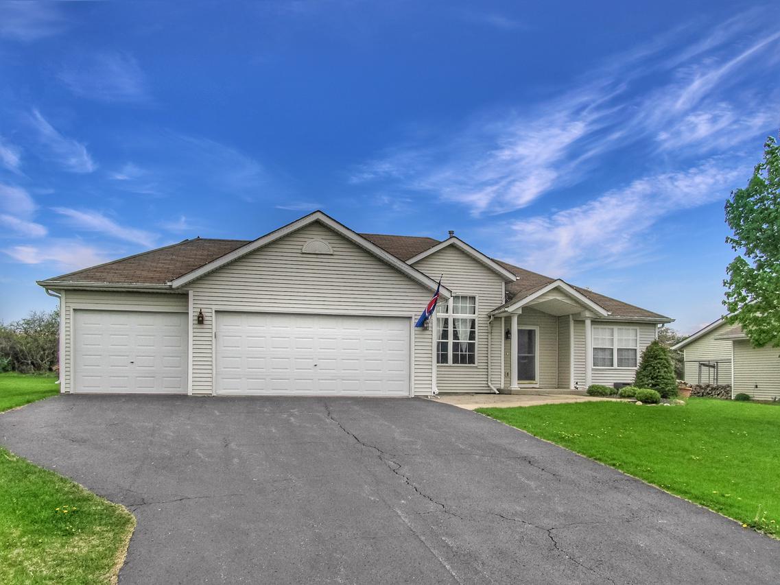 11042 Linden Blossom Ln., Roscoe, IL 61073