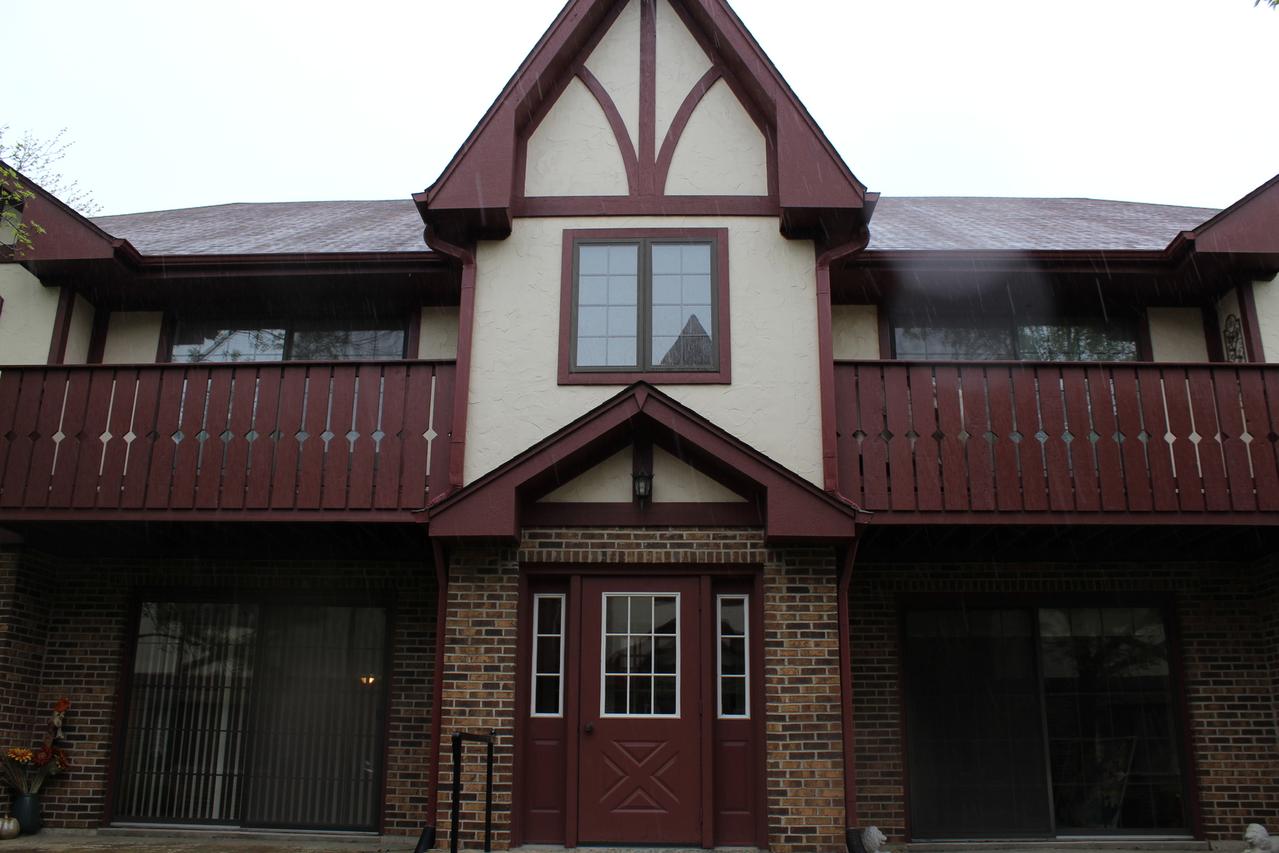 11553 Autobahn East Dr. #101, Palos Park, IL 60464