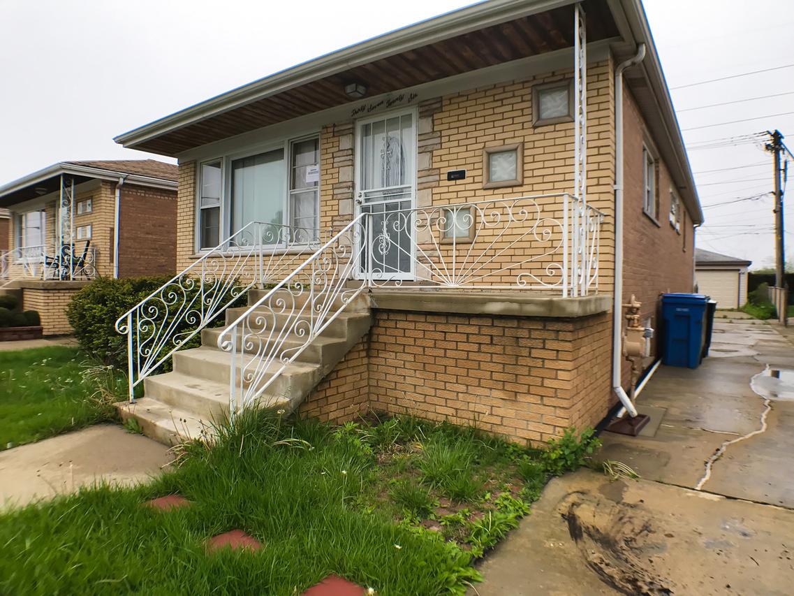 3726 W 75th Pl., Chicago, IL 60652
