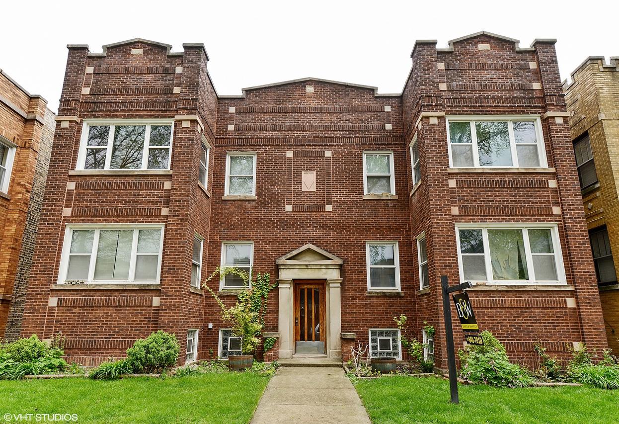 3234 W Warner Ave., Chicago, IL 60618