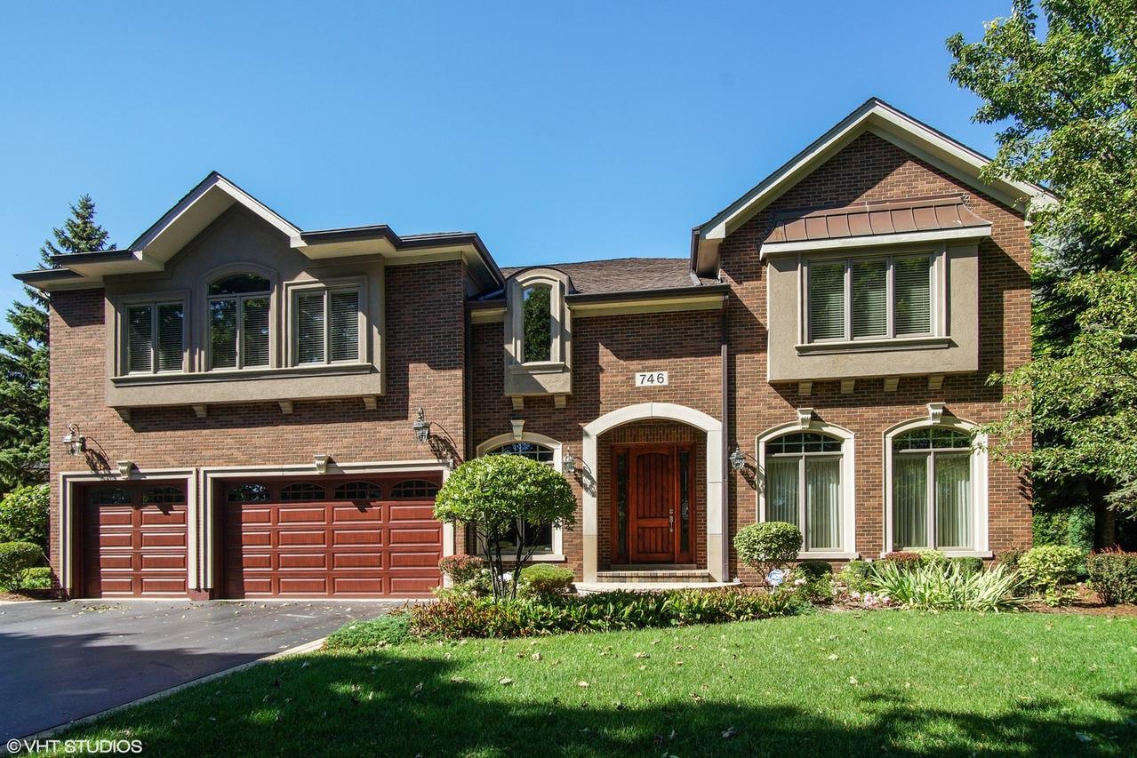 746 S Beverly Ln., Arlington Heights, IL 60005