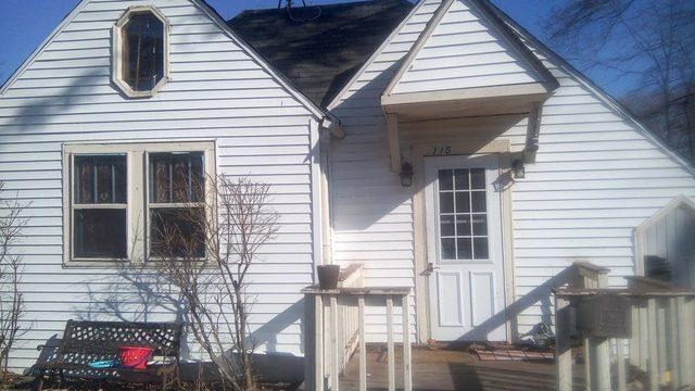 115 Highmoor Dr., Round Lake Park, IL 60073