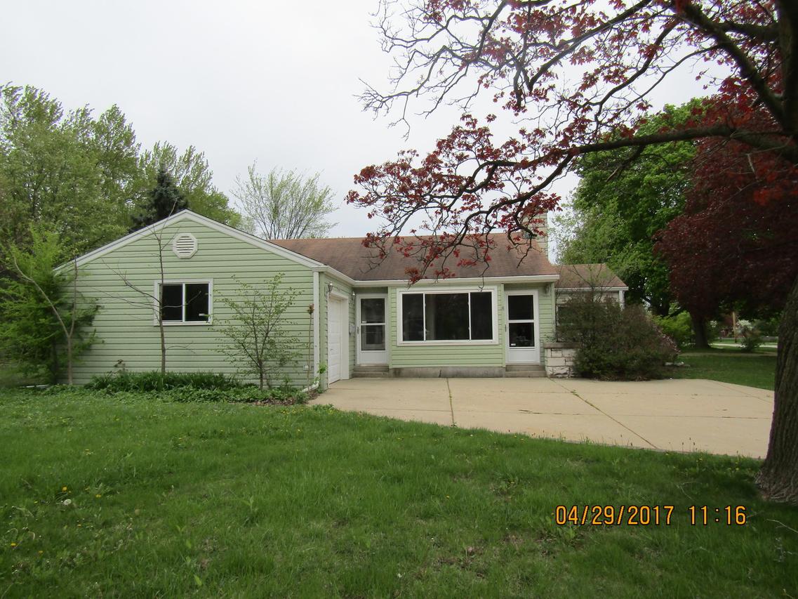 [Address Hidden by Seller], Crystal Lake, IL 60014