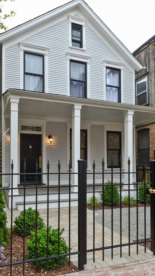 223 W Menomonee St., Chicago, IL 60614