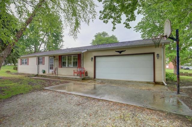 202 S 4th St., Fisher, IL 61843