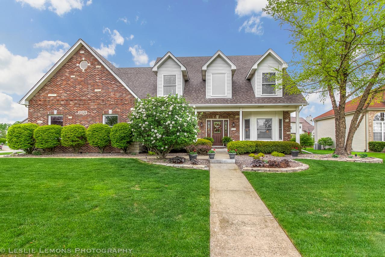 25328 Wheat Dr., Plainfield, IL 60585