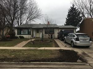6830 Plumtree Ln., Hanover Park, IL 60133