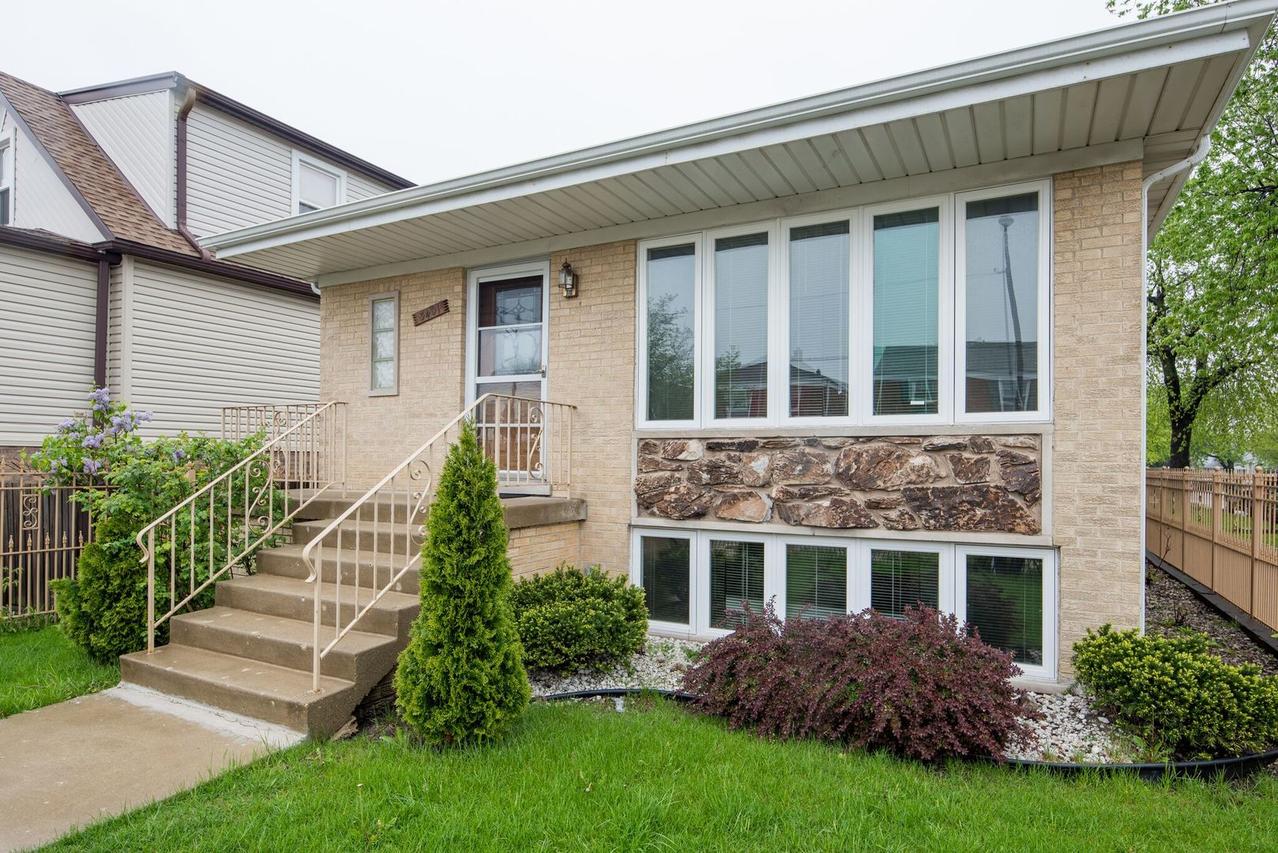 3401 N Narragansett Ave., Chicago, IL 60634