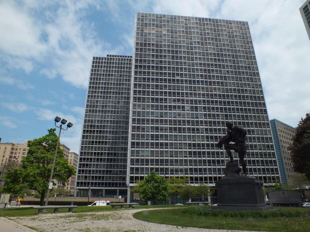 340 W Diversey Pkwy. #1415, Chicago, IL 60657