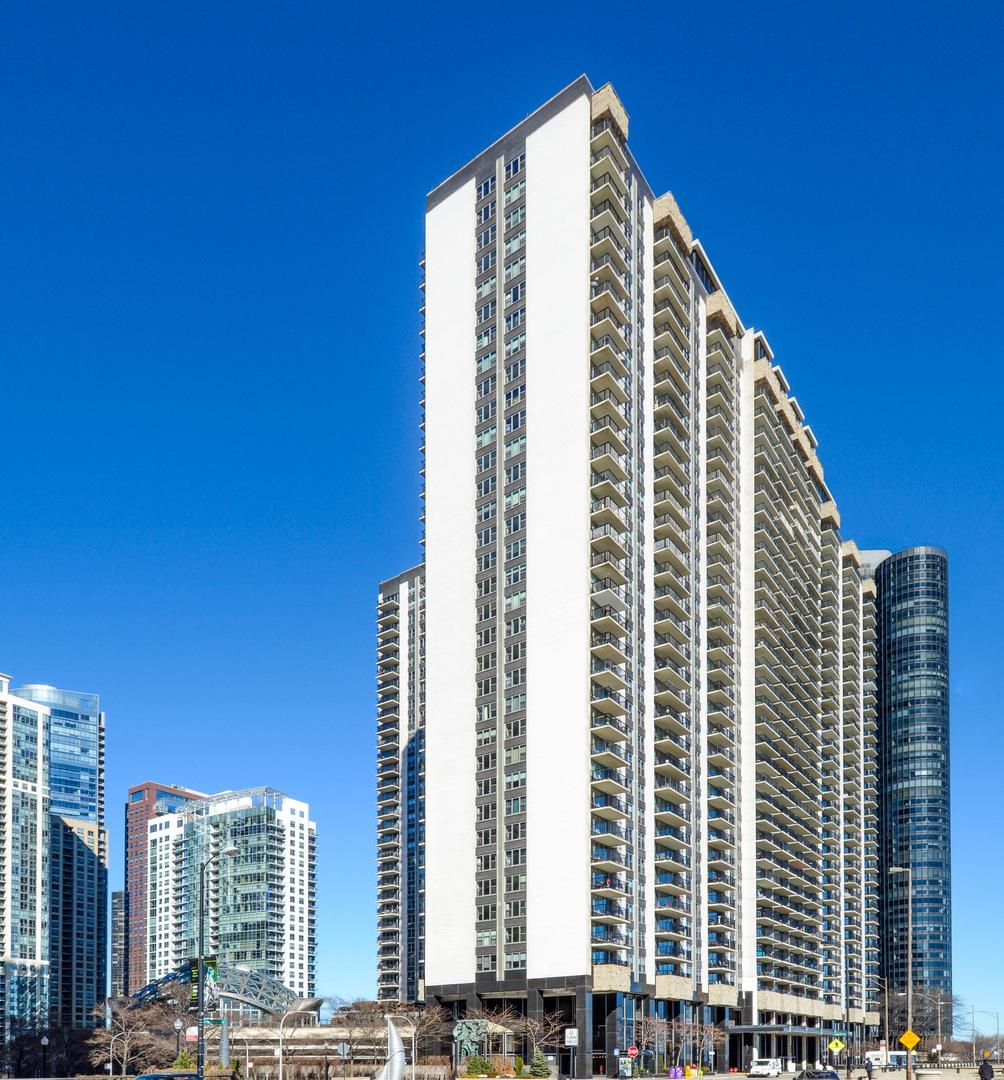 400 E Randolph St. #2021, Chicago, IL 60601