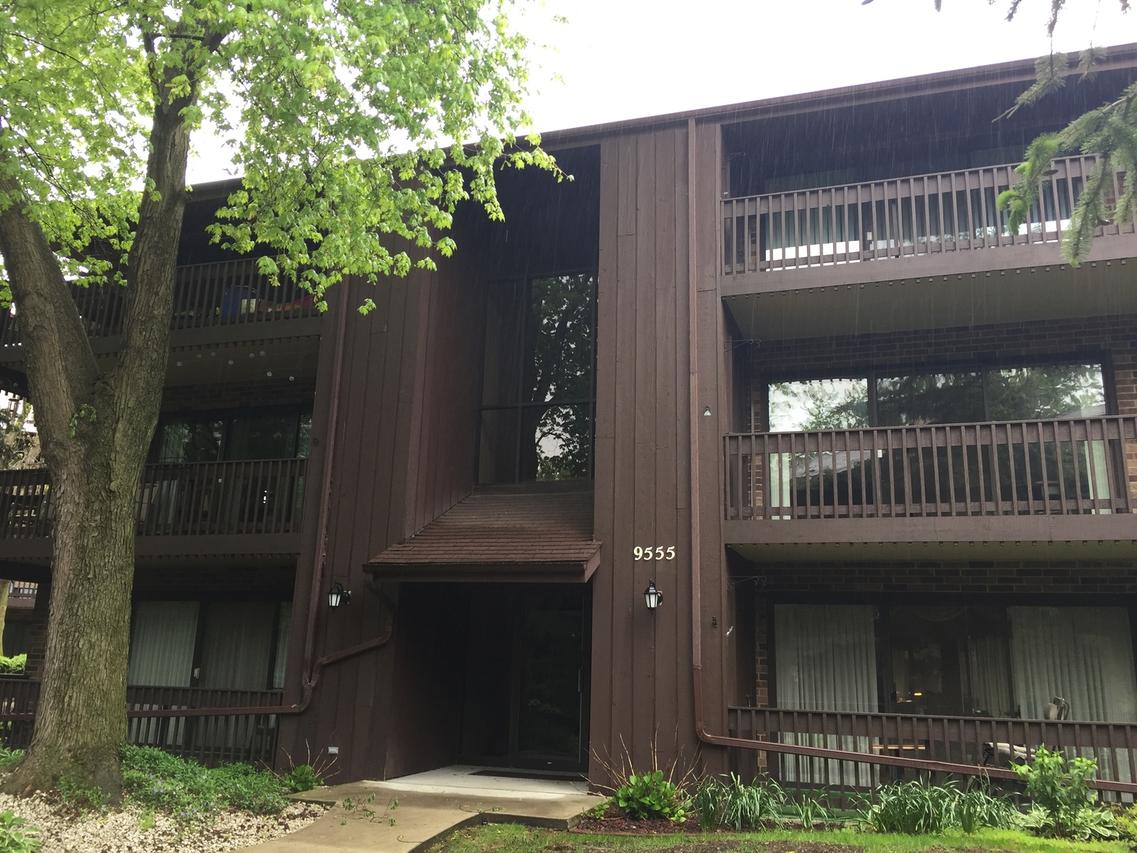 9555 Southwest Hwy. #2E, Oak Lawn, IL 60453