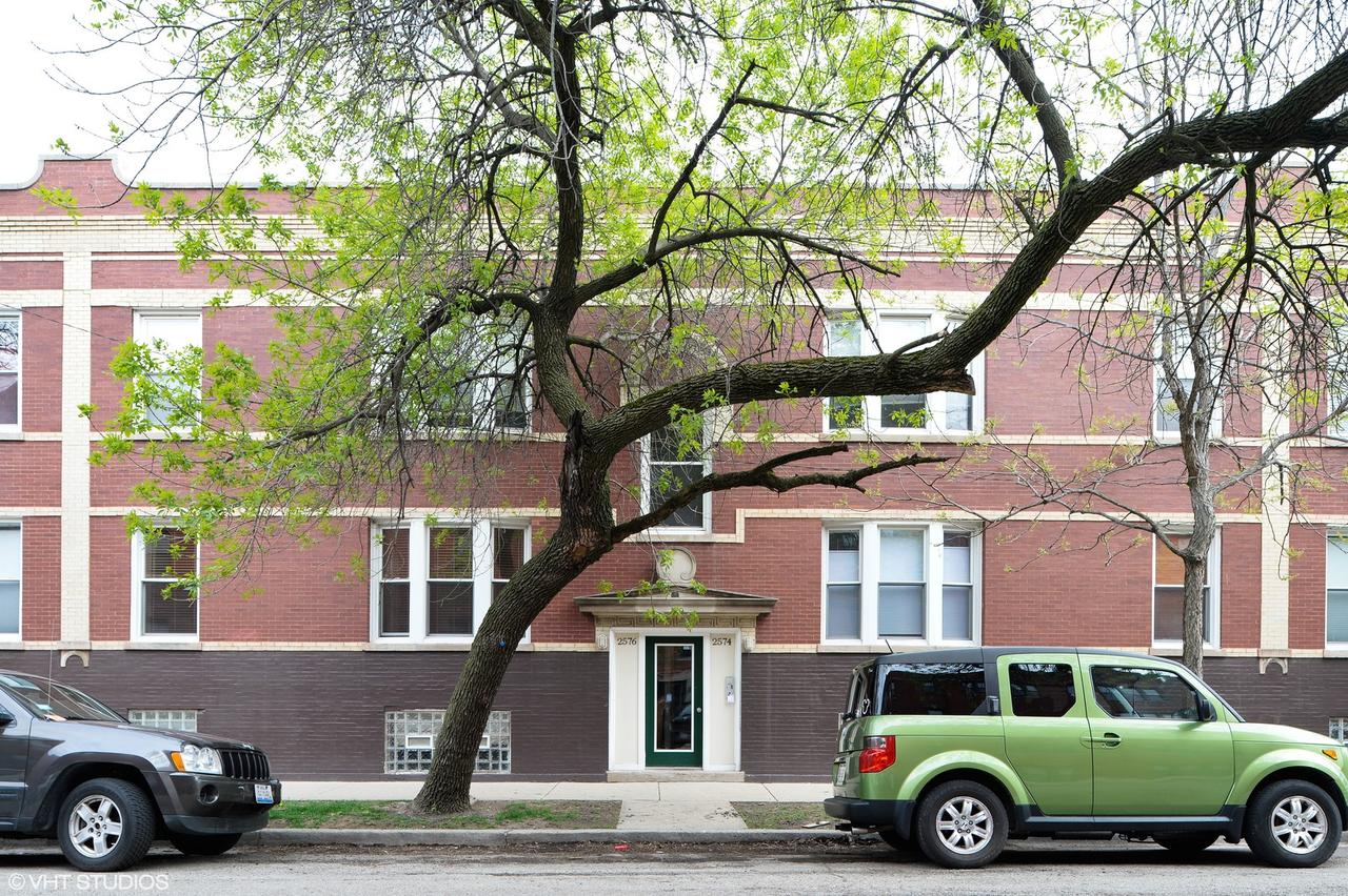 2576 W Lyndale St. #1, Chicago, IL 60647