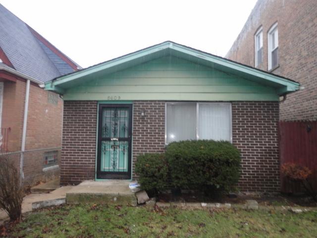 8609 S Carpenter St., Chicago, IL 60620