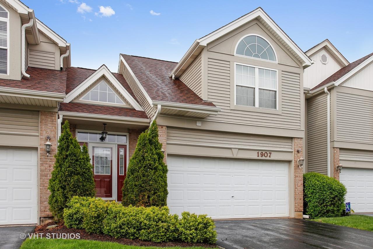 1907 Tamahawk Ln., Naperville, IL 60564