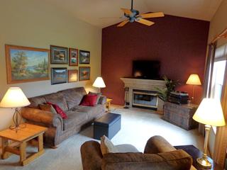 709 Churchill Ln., Oswego, IL 60543