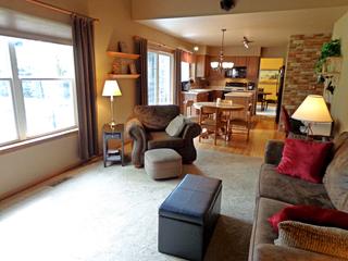 709 Churchill Ln., Oswego, IL 60543