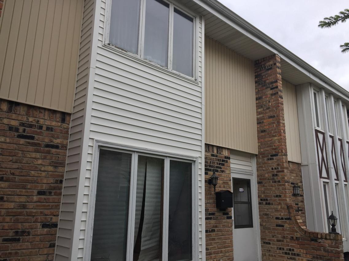 7 Sioux Ct., Justice, IL 60458