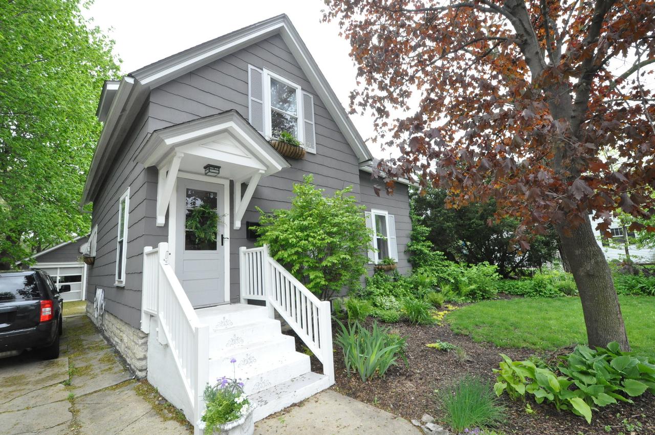 615 Elm St., Batavia, IL 60510