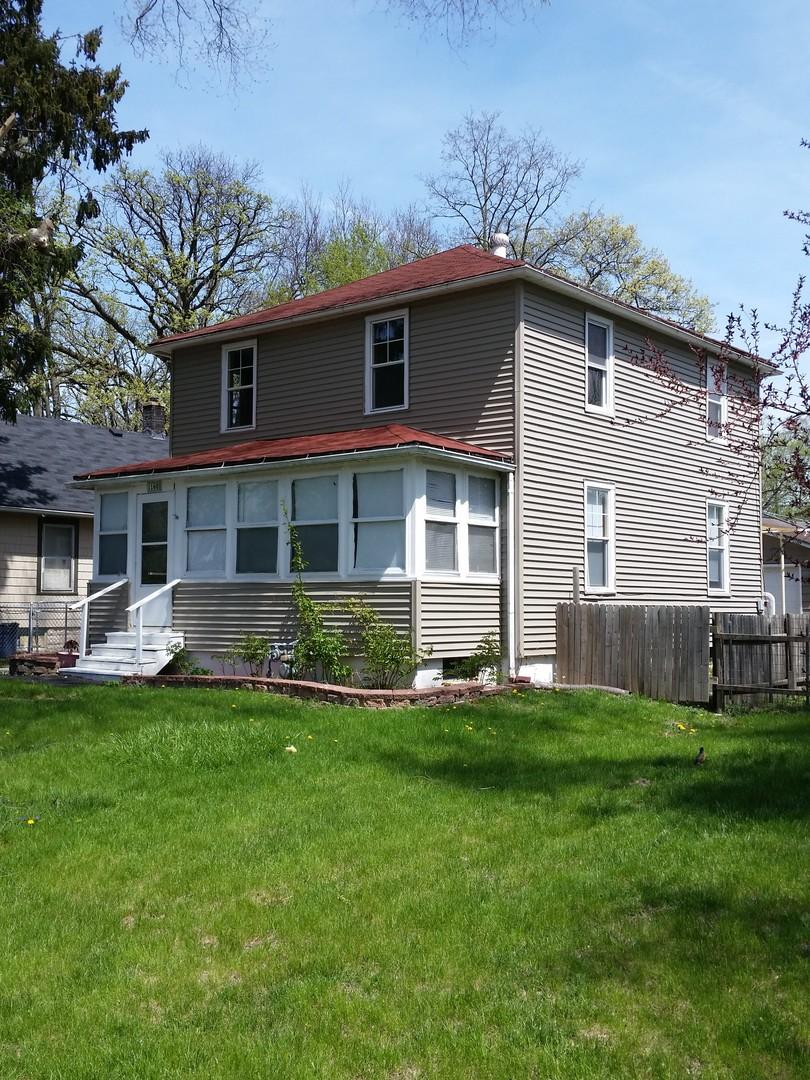 1160 Pleasant Pl., Aurora, IL 60505