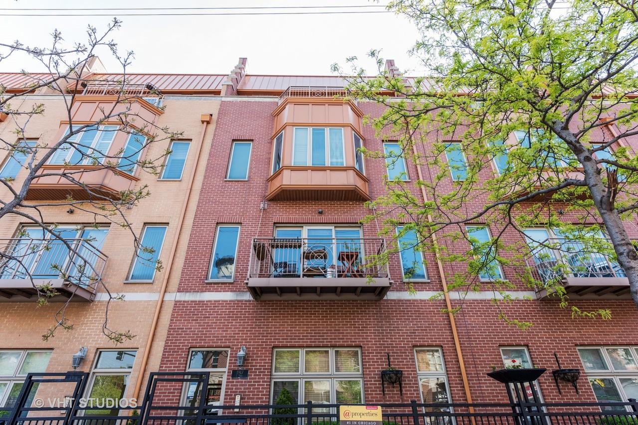 1917 S State St. #4, Chicago, IL 60616