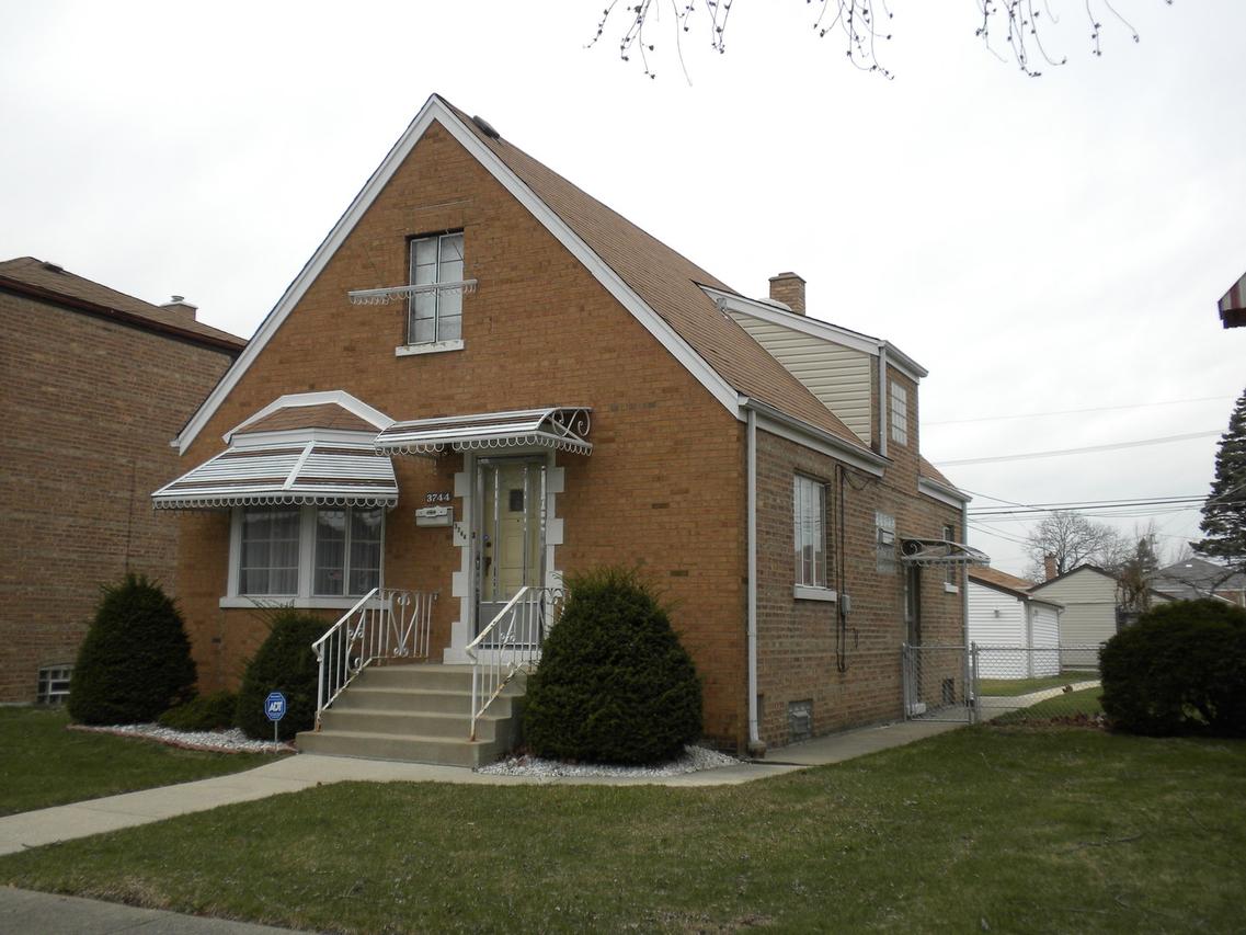 3744 W 80th Pl., Chicago, IL 60652