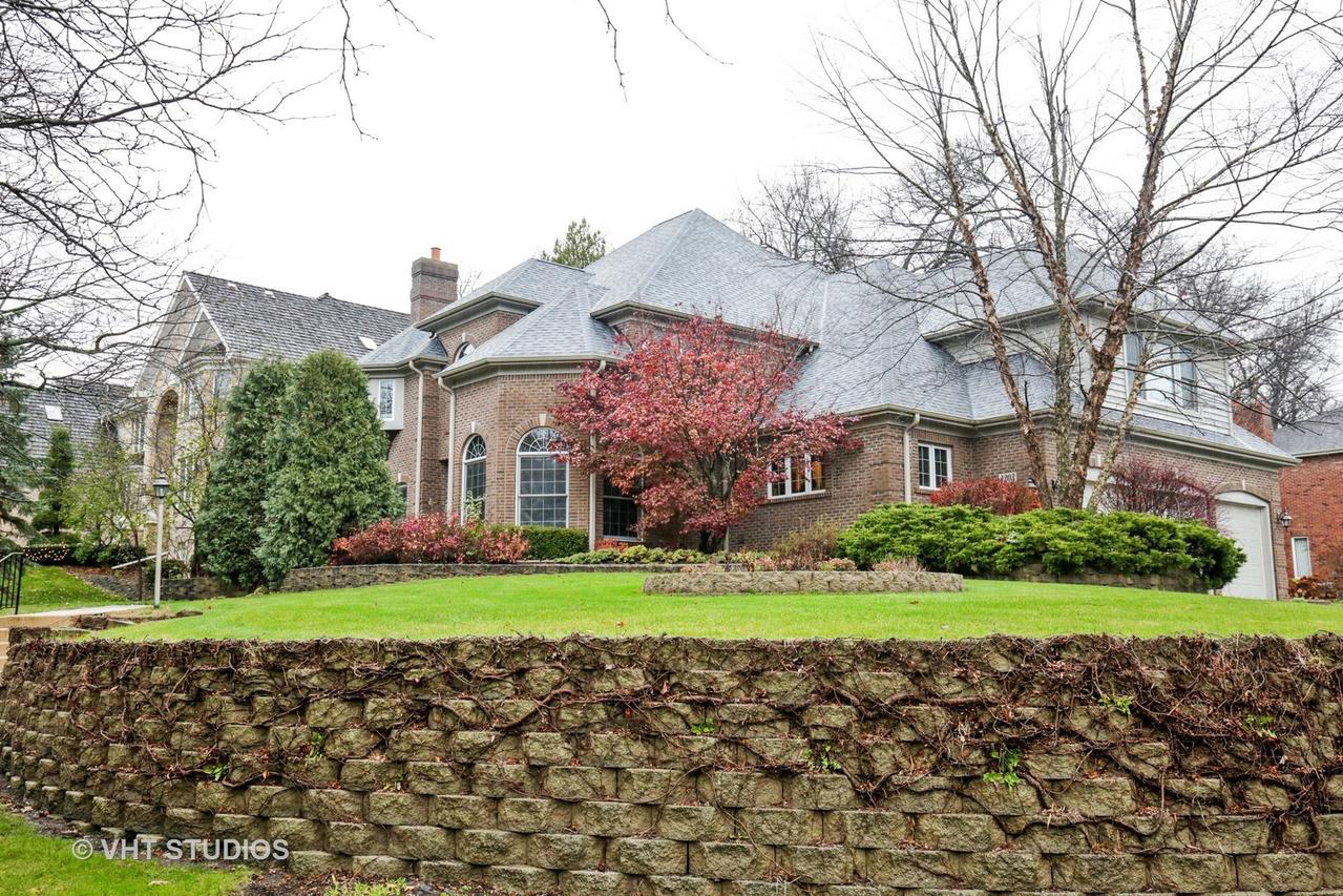 1203 Chadwick Ln., West Dundee, IL 60118