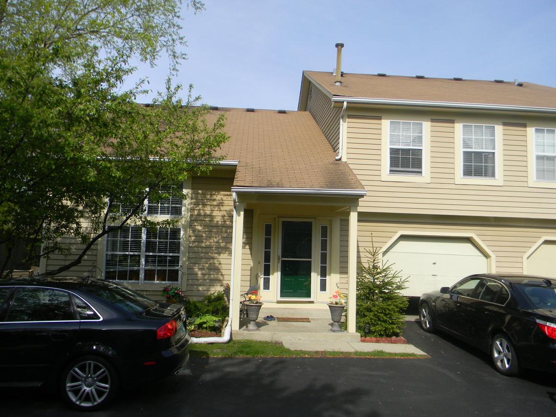 233 Acorn Dr., Streamwood, IL 60107