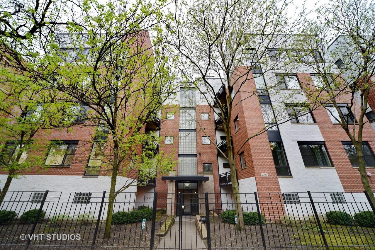 2317 W Wolfram St. #414, Chicago, IL 60618