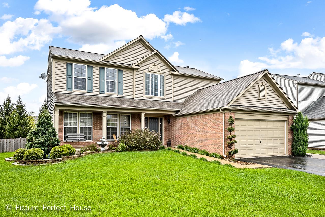 231 Tiger St., Bolingbrook, IL 60490