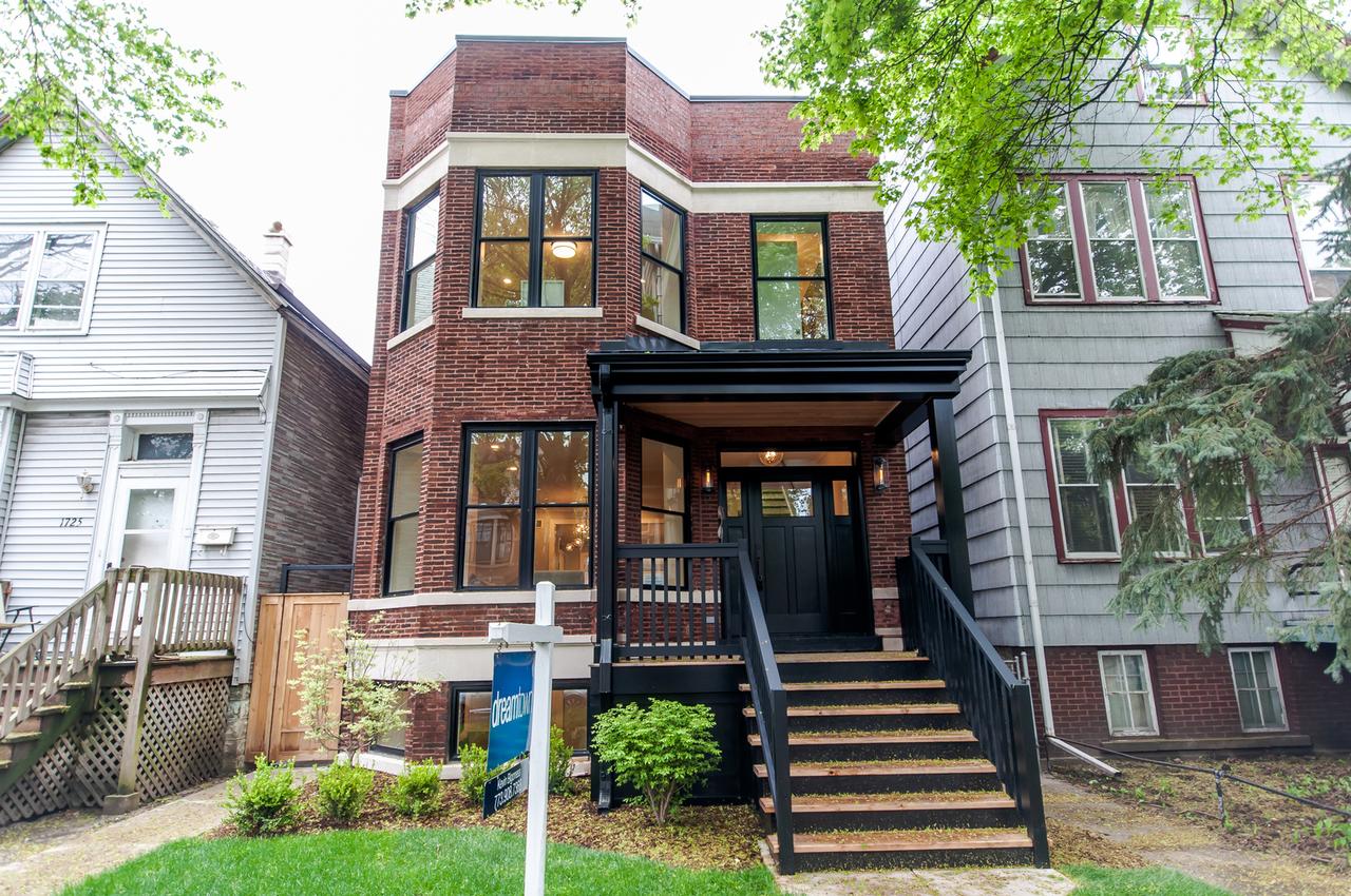 1729 W Melrose St., Chicago, IL 60657