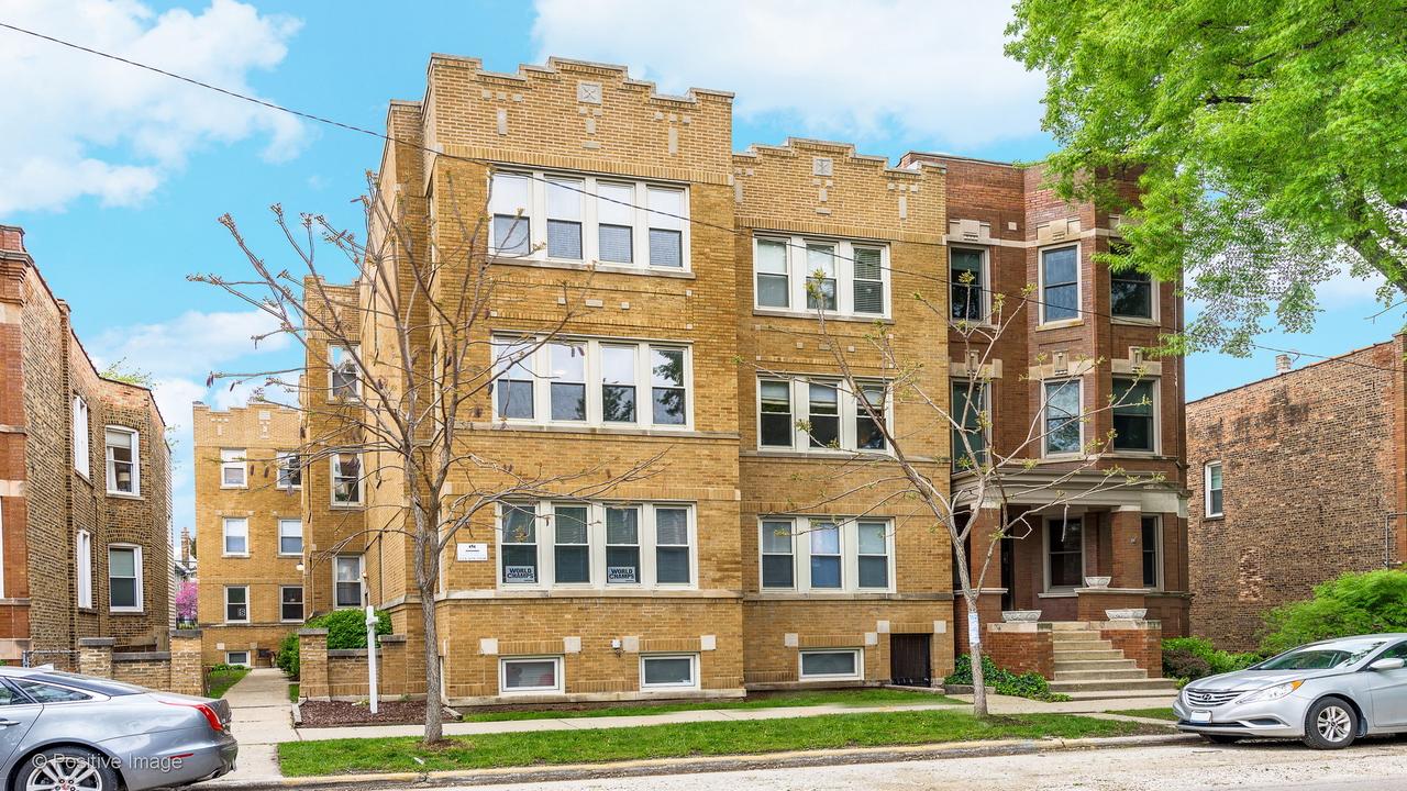 1928 W Addison Ave. #2S, Chicago, IL 60613