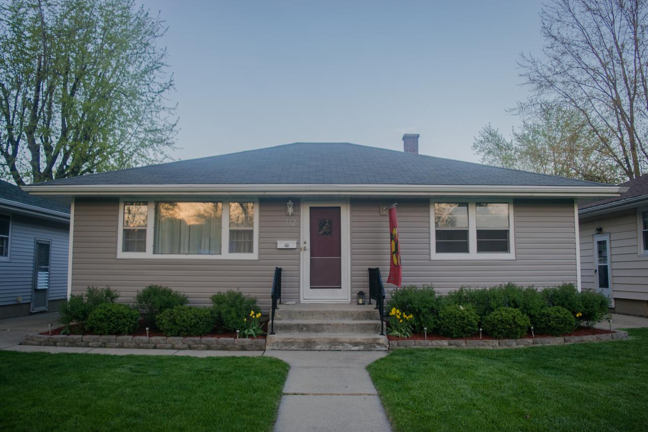 512 N William St., Joliet, IL 60435