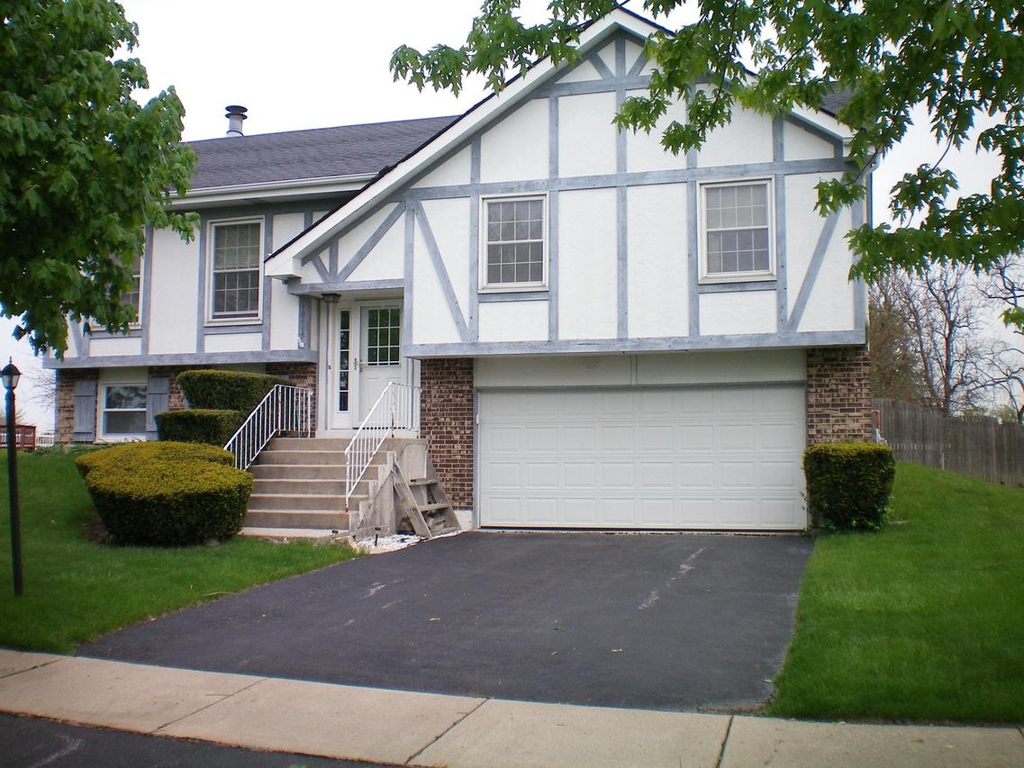 19717 S Patricia Ln., Frankfort, IL 60423